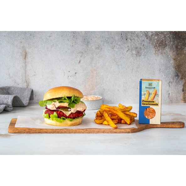 Veggie Burger mit Produkt Querformat_L6A0492.jpg