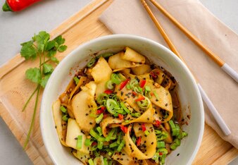 Asiatische Kohlrabinudeln   | © SONNENTOR